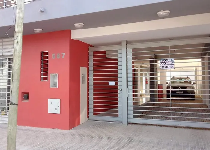 Luminoso Monoambiente Centrico Con Cochera Cubierta