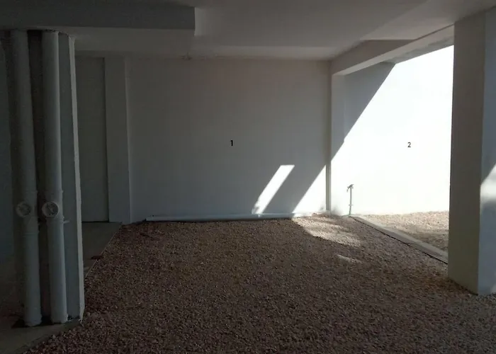 Luminoso Monoambiente Centrico Con Cochera Cubierta